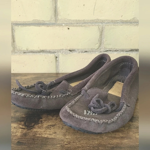 Manitobah Mukluks Mocassins - Picture 1 of 8